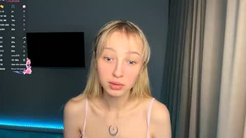 Kate online show from July 26, 6:59 pm