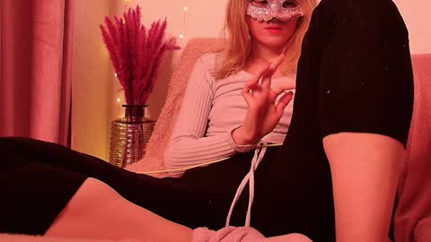 Anni online show from December 25, 5:05 am