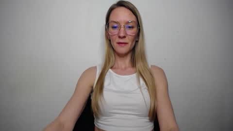 secretcandy222 online show from February 11, 12:28 pm