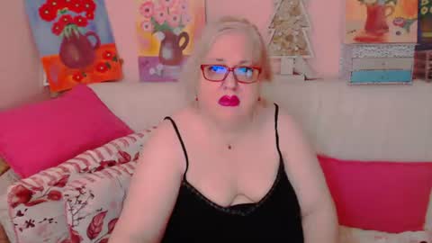 Alice online show from June 26, 7:59 pm