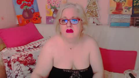 Alice online show from June 19, 8:34 pm
