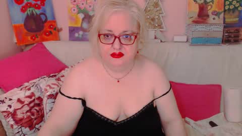 Alice online show from December 5, 9:16 pm