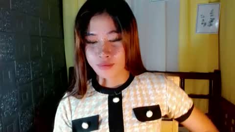 Snapshot of seductive_monicaxxx chatting on October 13, 10:29 am NIK online show from October 13, 10:29 am