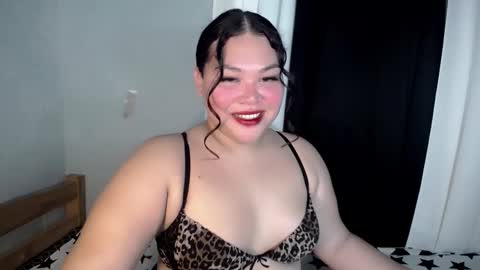 Snapshot of seductivecurvesxxx chatting on October 13, 2:58 am seductivecurvesxxx online show from October 13, 2:58 am