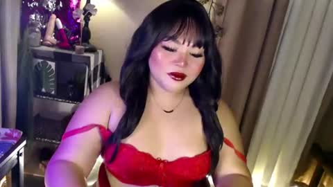 seductivecurvesxxx online show from June 15, 4:40 pm