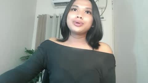 Deluxe online show from June 11, 12:32 am