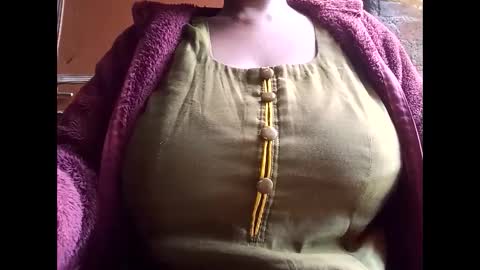 sehajveerr online show from February 18, 3:10 am