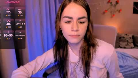 selectrra online show from April 11, 8:45 pm