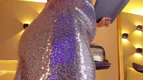 Selena online show from April 3, 10:13 am