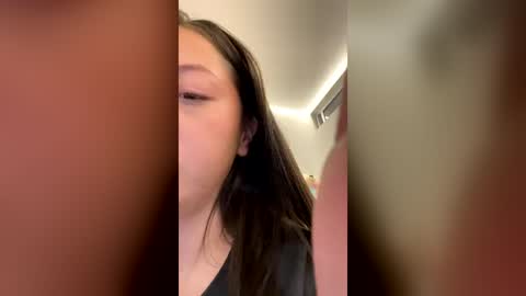 selenahouston online show from July 3, 6:14 pm