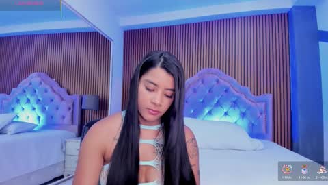 selenastonne online show from October 18, 8:32 pm