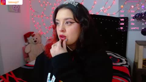 Selene G  online show from December 17, 5:11 am