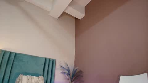 Selene Lujan online show from November 4, 12:10 pm