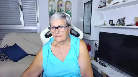 Selenna online show from July 14, 5:39 pm
