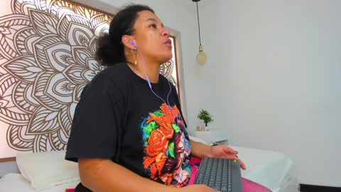 Selket online show from December 3, 11:32 am