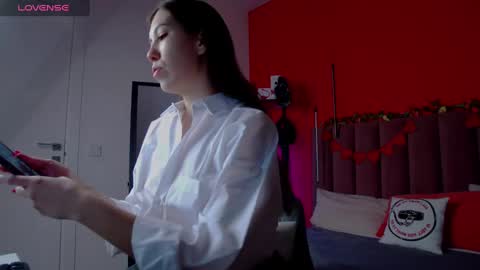 Nicole online show from February 6, 1:38 am