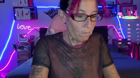 Selvaggia Del Caribe online show from January 15, 5:08 pm