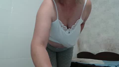 Lenna online show from October 15, 5:32 am