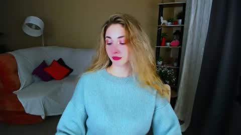 sensitiveheartt online show from March 8, 7:18 pm