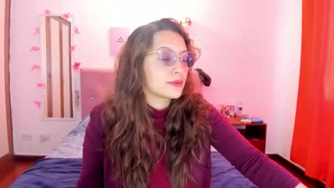 Snapshot of sensual__lady chatting on October 22, 7:08 pm Samantha - online show from October 22, 7:08 pm
