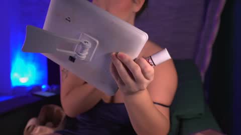 Snapshot of sensual_jassmine chatting on January 17, 7:51 am Jasmine online show from January 17, 7:51 am