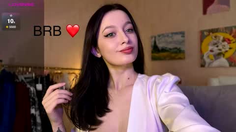 sensuallucy233 online show from December 15, 5:56 am