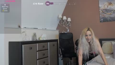 Tina online show from June 10, 4:49 pm