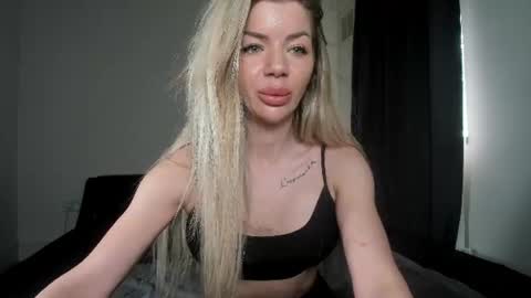 senzual_naughtyx online show from June 14, 2:17 pm