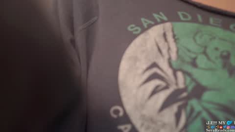 Snapshot of serareads chatting on December 22, 5:45 am SeraReads online show from December 22, 5:45 am