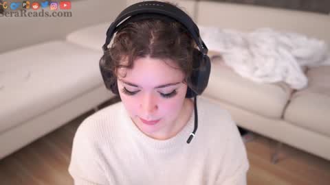 Snapshot of serareads chatting on October 5, 12:32 pm SeraReads online show from October 5, 12:32 pm