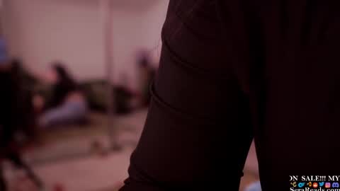 Snapshot of serareads chatting on February 15, 6:55 am SeraReads online show from February 15, 6:55 am