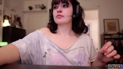 Snapshot of serareads chatting on January 26, 6:49 am SeraReads online show from January 26, 6:49 am