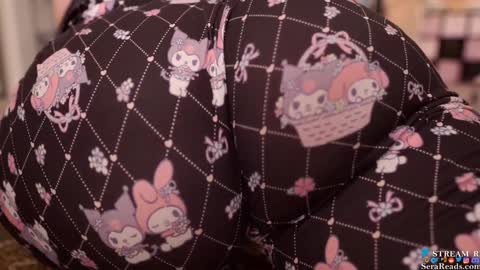 Snapshot of serareads chatting on January 19, 5:48 am SeraReads online show from January 19, 5:48 am