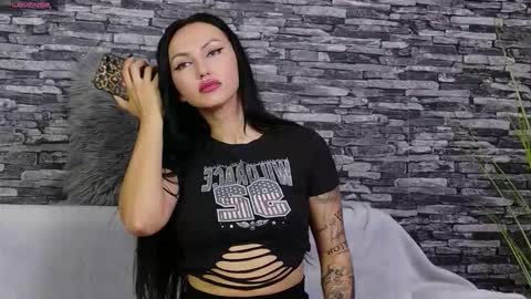 serayalux online show from October 10, 6:02 pm