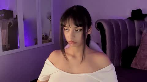 Snapshot of seren_bleck chatting on September 25, 3:05 am Seren Follow me online show from September 25, 3:05 am