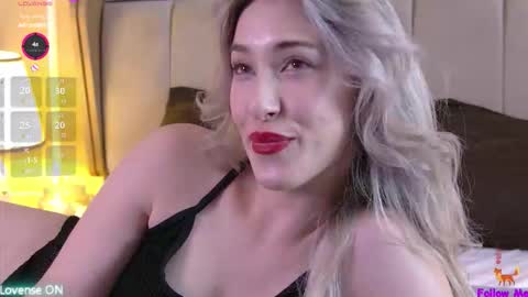 Serena online show from September 25, 10:58 am