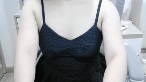 Lina online show from August 5, 9:15 am