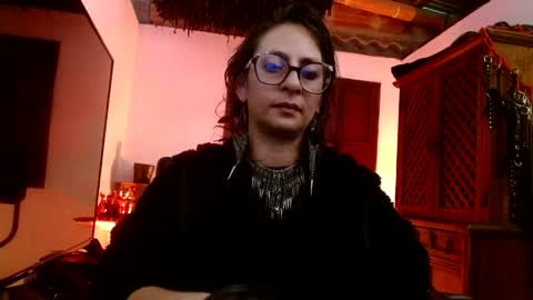 Serena Xyz online show from May 4, 6:33 pm