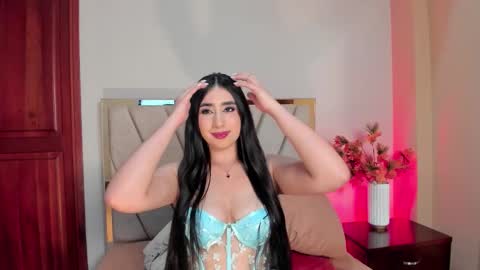 serenaaveline online show from October 25, 1:46 am