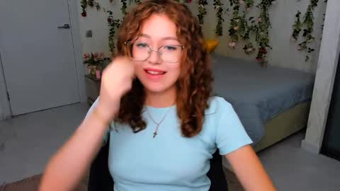 Ophelia online show from September 17, 4:16 pm