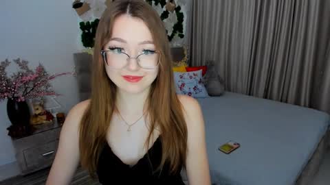 Ophelia online show from January 31, 4:06 pm