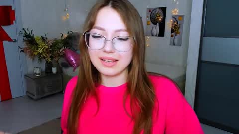 Ophelia online show from March 10, 4:46 pm