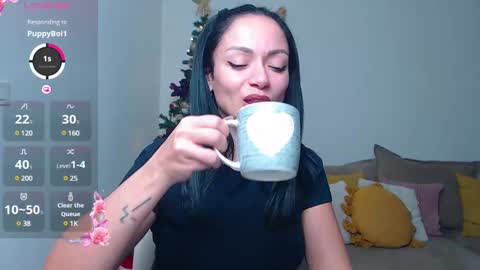 Snapshot of serenesophi chatting on December 23, 9:51 pm SereneSophi online show from December 23, 9:51 pm