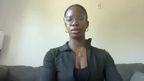 Serenity Bee   online show from May 10, 3:25 pm