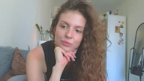 Hey Guys and Girls non-binary personalities  Im Sereta online show from July 29, 10:26 am