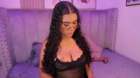 Danna  online show from April 16, 3:40 am