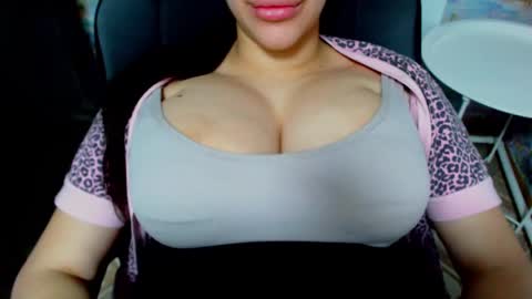 seu_cute online show from February 24, 4:47 pm