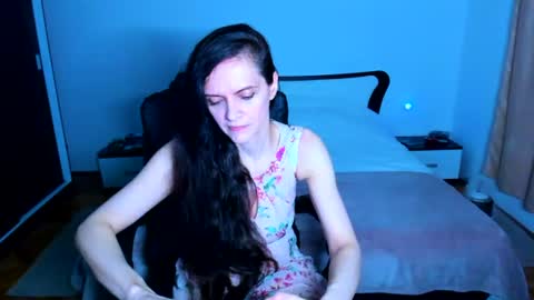 sexqueen1111 online show from July 2, 1:17 pm
