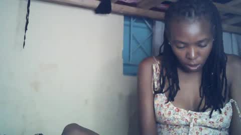 sexxy_curvy23 online show from June 22, 3:36 am