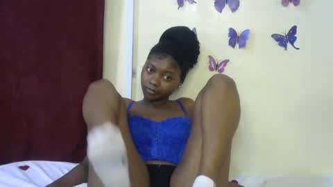 vicky online show from May 4, 6:44 pm